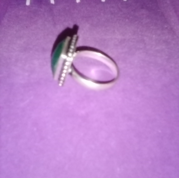 GREEN EMERALD MEN RING - Picture 2 of 4